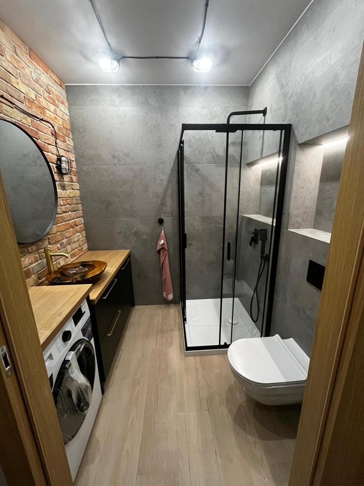 Apartament Z Widokiem Na Stadion Styl Industrialny Jedyny Taki Check In 24 H Poznań Esterno foto